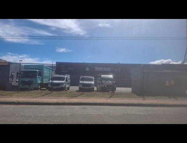 INDUSTRIAL PROPERTY TO RENT IN TULISA PARK